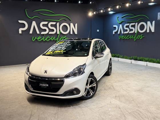 PEUGEOT 208 1.6 URBANTECH 16V FLEX 4P AUTOMÁTICO PEUGEOT 208 1.6 URBANTECH 16V FLEX 4P AUTOMÁTICO